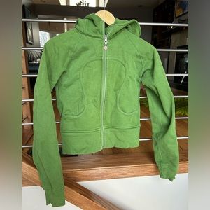 Cropped Kelly Green Lululemon hoodie